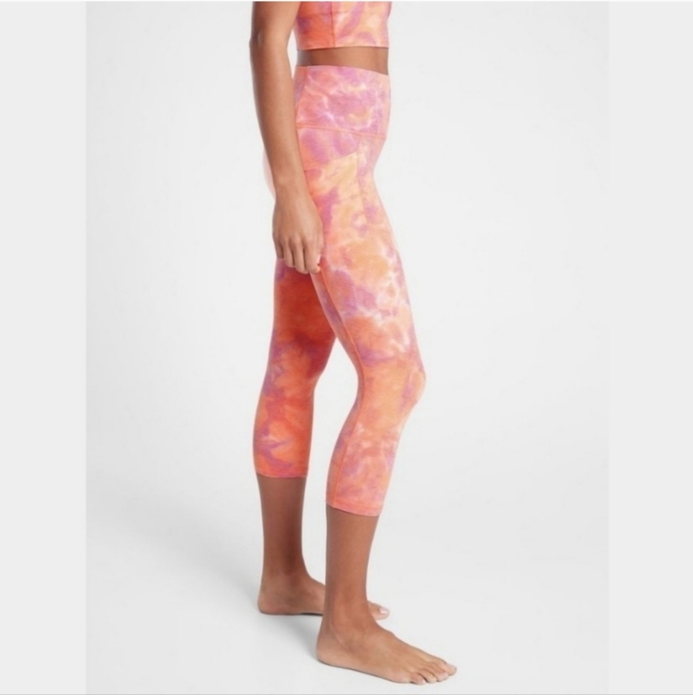 Athleta Salutation Pink Stripe Tie Dye High Rise Stash Pocket Capri Leggings - Picture 2 of 11